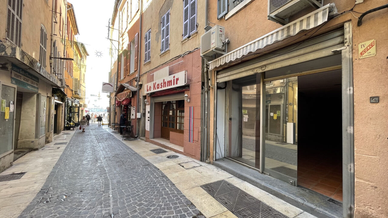 commerce  pièces 59 m2 à louer à La Ciotat (13600)