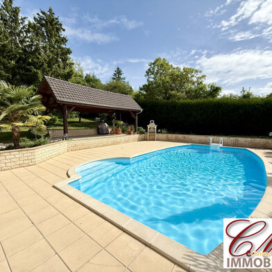 Maison 8 pièces 289000 €