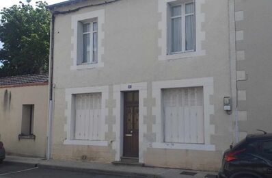 vente maison 129 700 € à proximité de Sillars (86320)