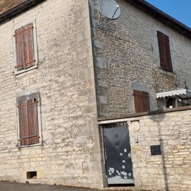 Maison 11 pièces 318000 €