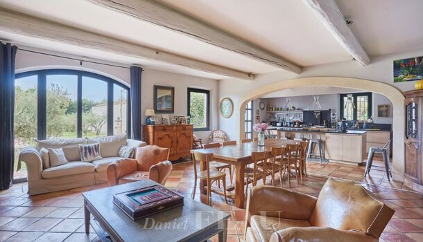 Villa / Maison 6 pièces  à vendre Arles 13200