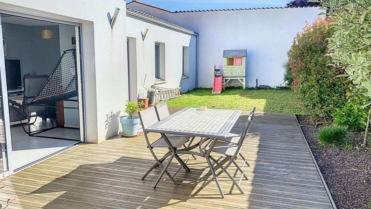 maison 5 pièces 126 m2 à vendre à Dompierre-sur-Mer (17139)