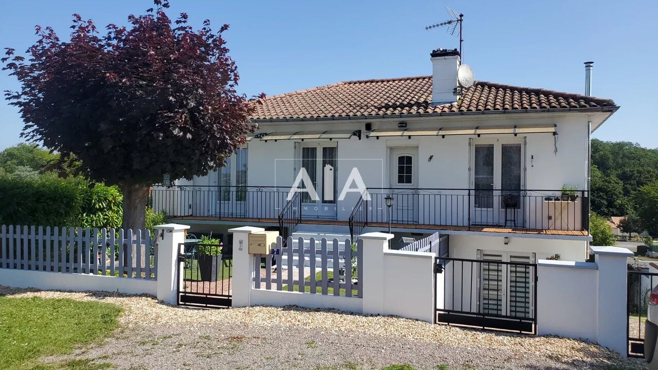 maison 9 pièces 170 m2 à vendre à Ruffec (16700)