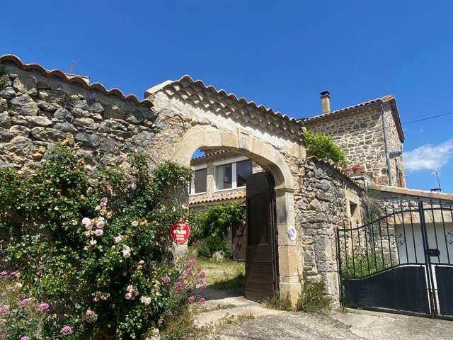 Maison À Vendre — photo du bien