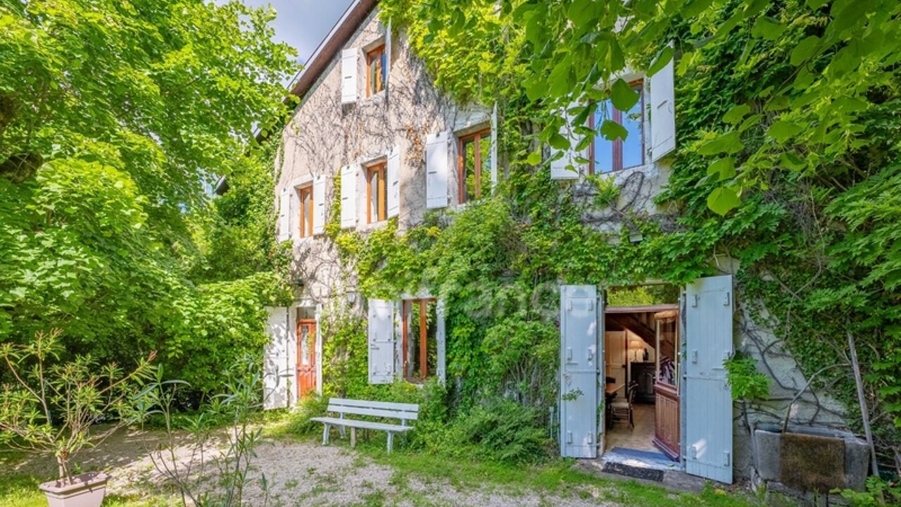 maison 6 pièces 197 m2 à vendre à Gex (01170)