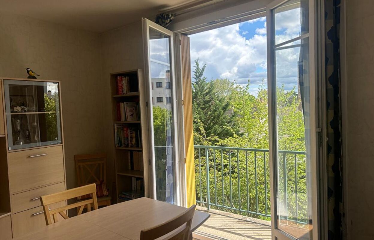 appartement 3 pièces 63 m2 à vendre à Neuilly-Plaisance (93360)