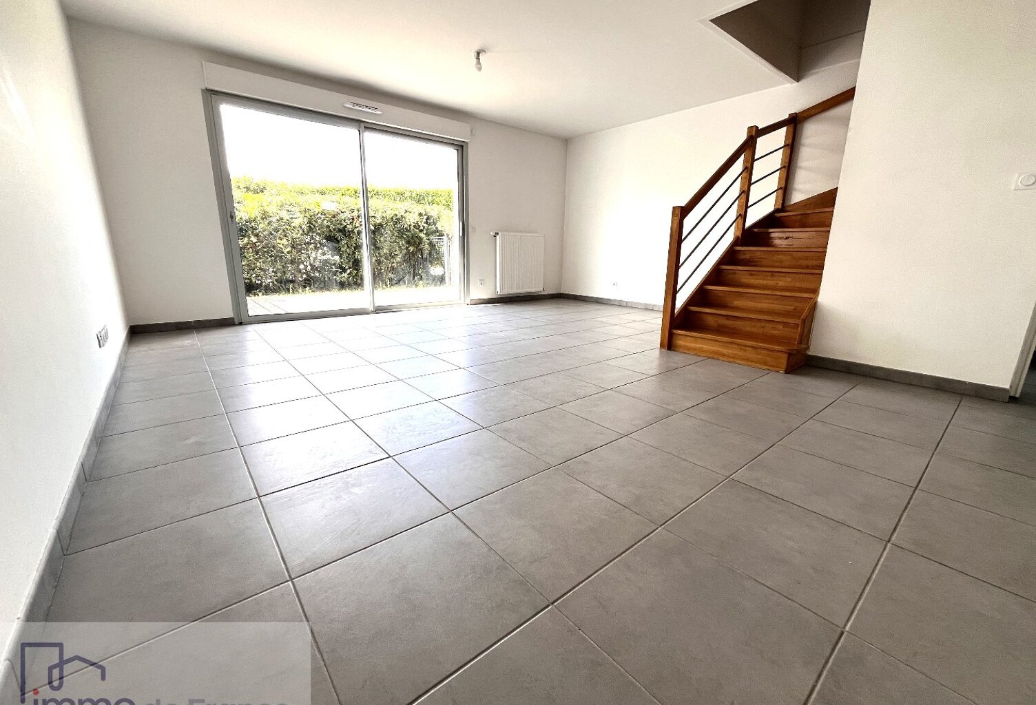 Villa — photo 1