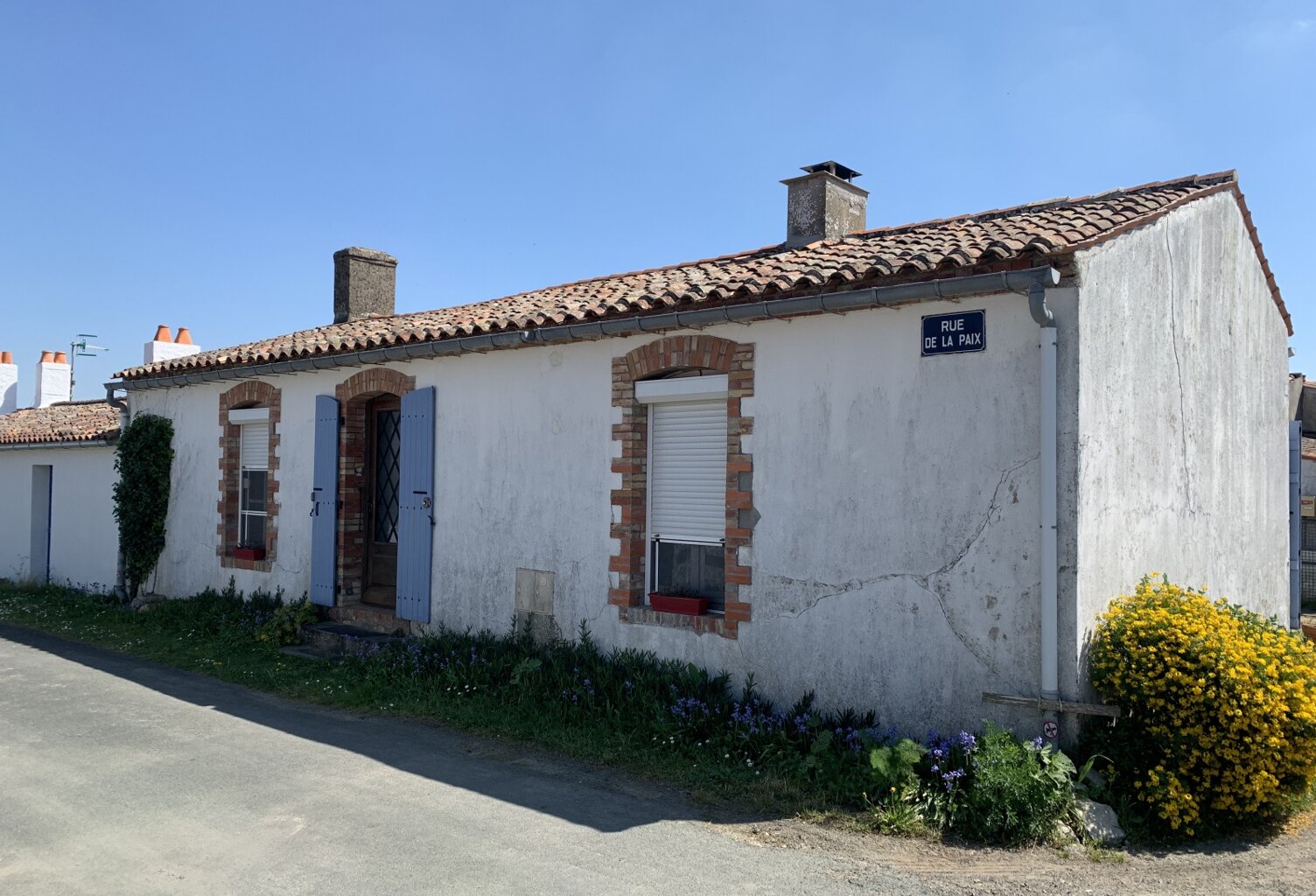 Maison en pierre dans le coeur des Conches — photo 1