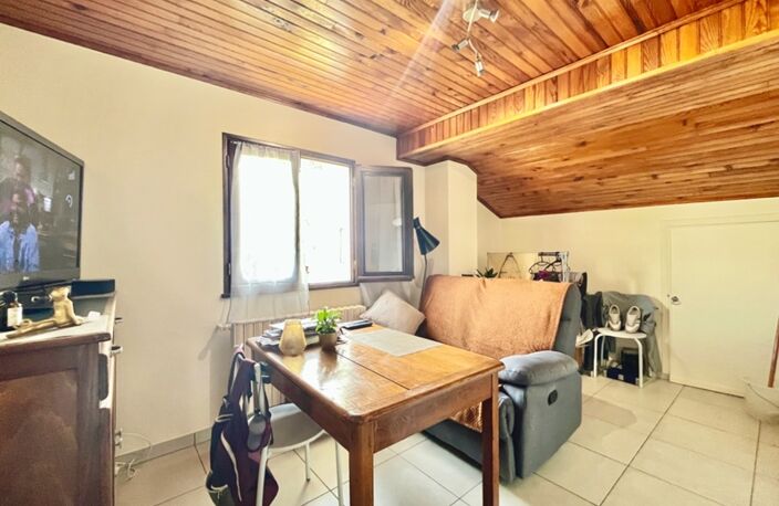 T2 — photo 2