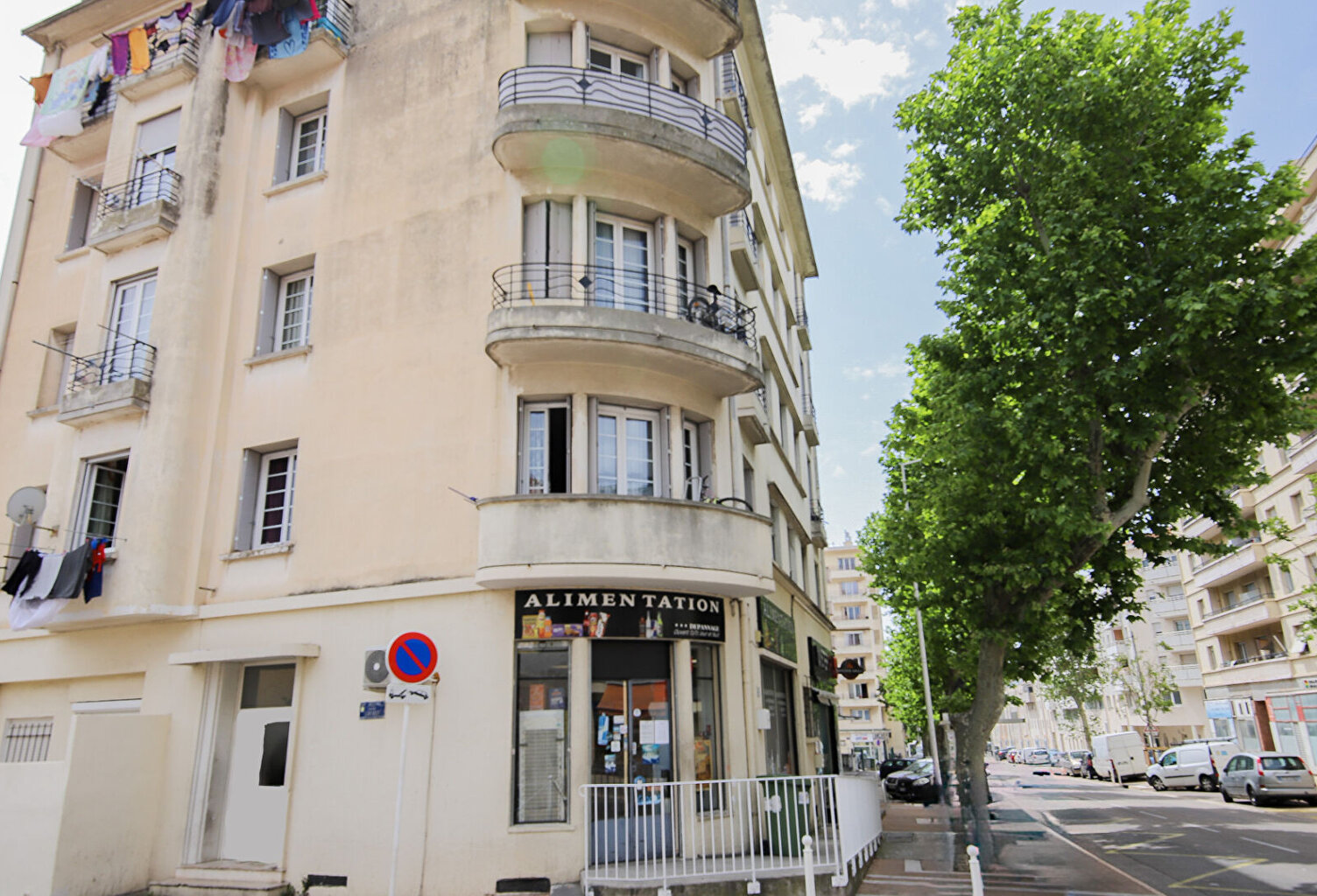 Immeuble à Toulon — photo 1