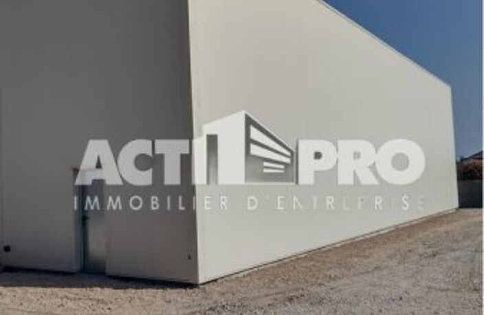 Entrepot à louer — photo 4