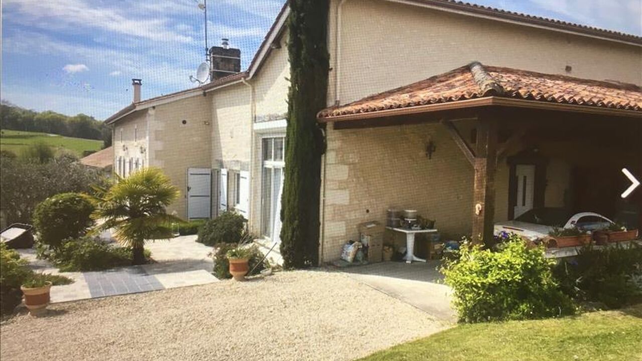 maison 7 pièces 197 m2 à vendre à Chalais (16210)