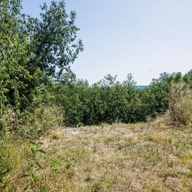 Terrain 1366 m²