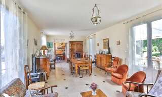Maison 10 Pièces 220 m² à vendre à Saint-Aigulin (17360)