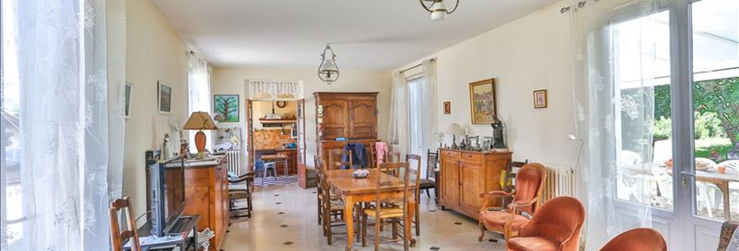 Maison 10 Pièces 220 m² à vendre à Saint-Aigulin (17360)