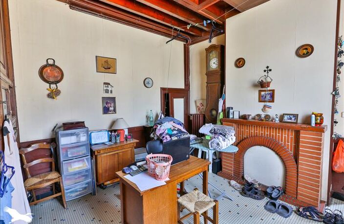 Vente maison 10 pièces 220 m² Saint-Aigulin (17360) — photo 4