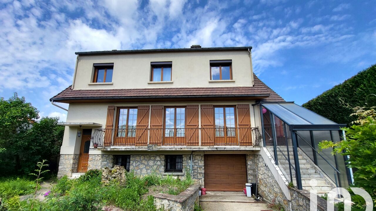 maison 8 pièces 164 m2 à vendre à Plaisir (78370)