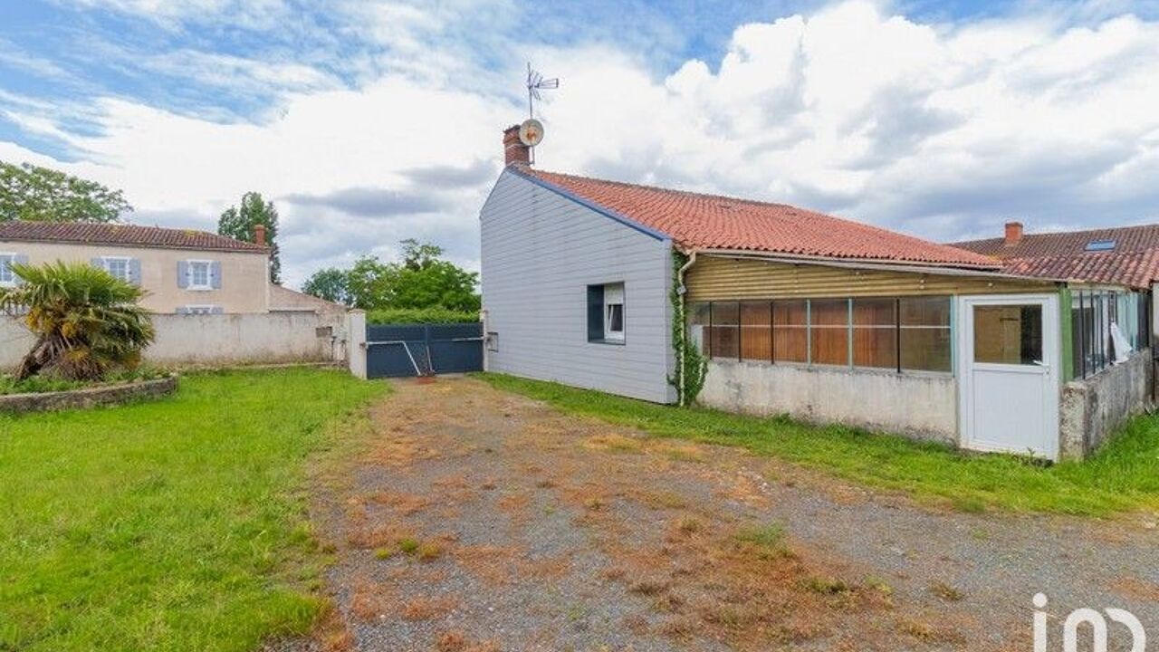 maison 7 pièces 160 m2 à vendre à Saint-Jean-de-Beugné (85210)