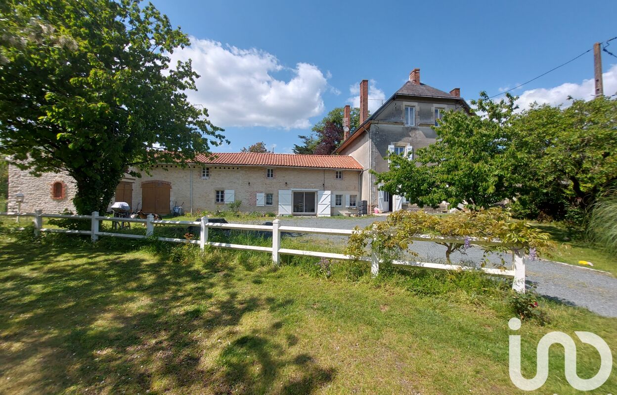 maison 15 pièces 291 m2 à vendre à Chantonnay (85110)