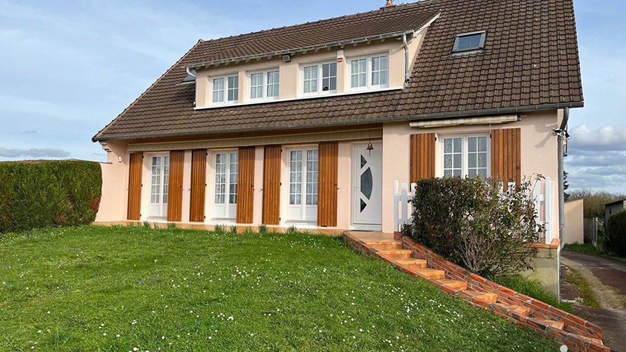 maison 9 pièces 160 m2 à vendre à Girolles (45120)