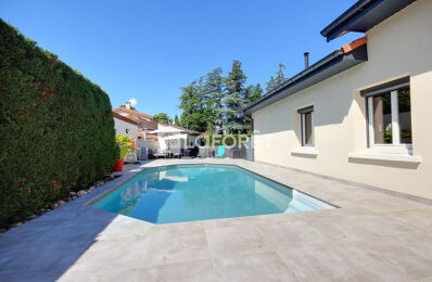 vente maison 439 000 € à proximité de Saint-André-le-Puy (42210)