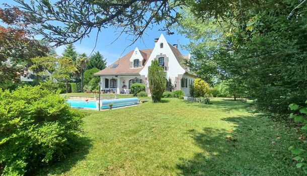 Villa / Maison 8 pièces  à vendre Bizanos 64320