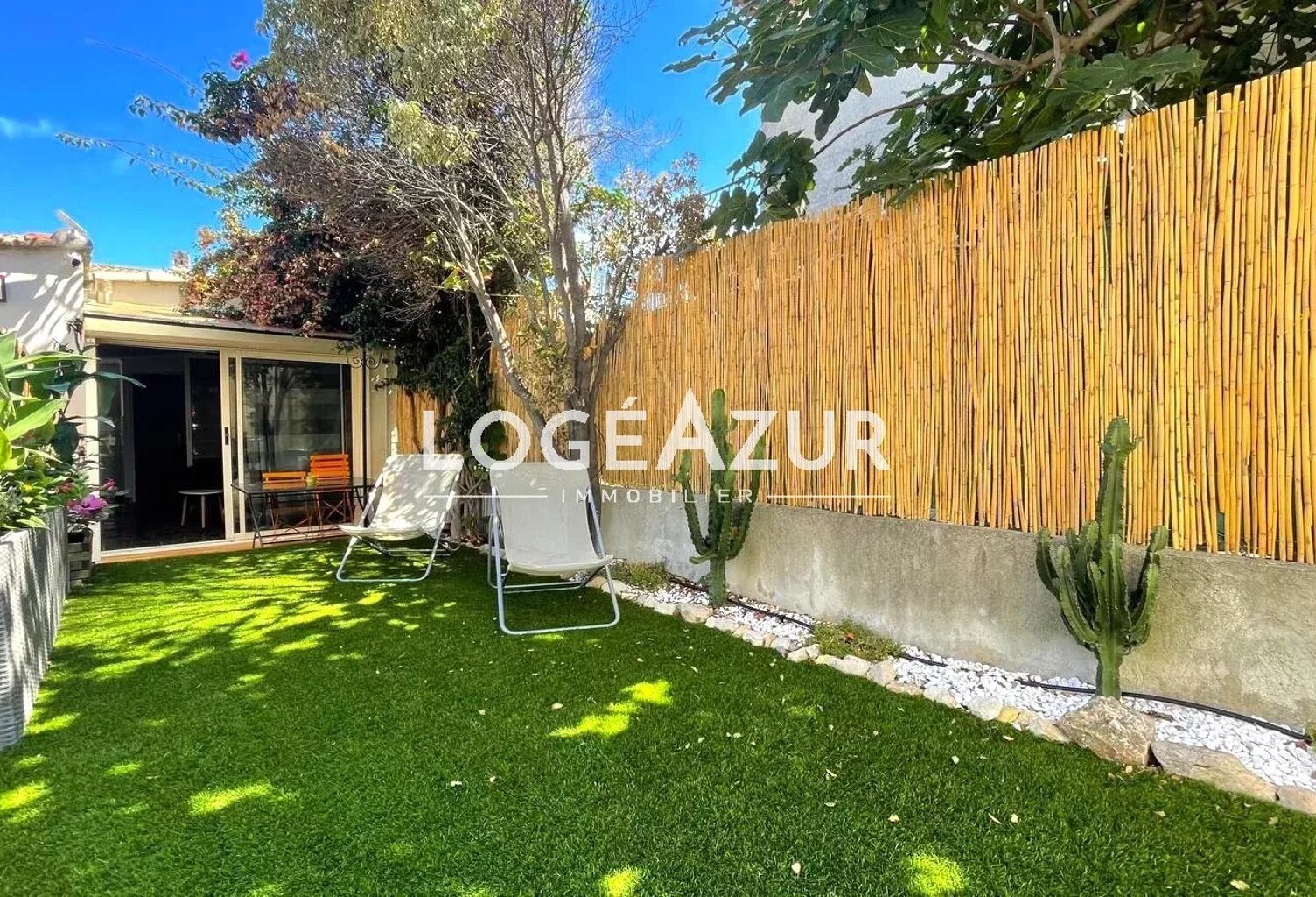 LOCATION SAISONNIÈRE ANTIBES - STUDIO 2 PERSONNES — photo 1