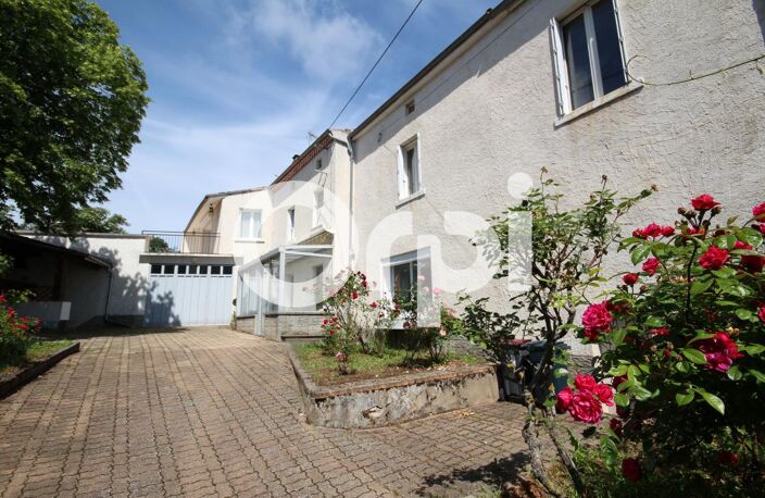 Maison de village avec cour et terrain — photo 2