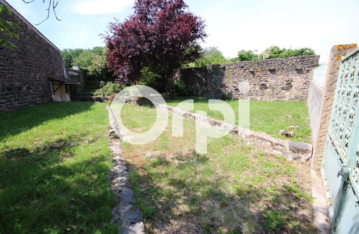 Maison de village avec cour et terrain — photo 4