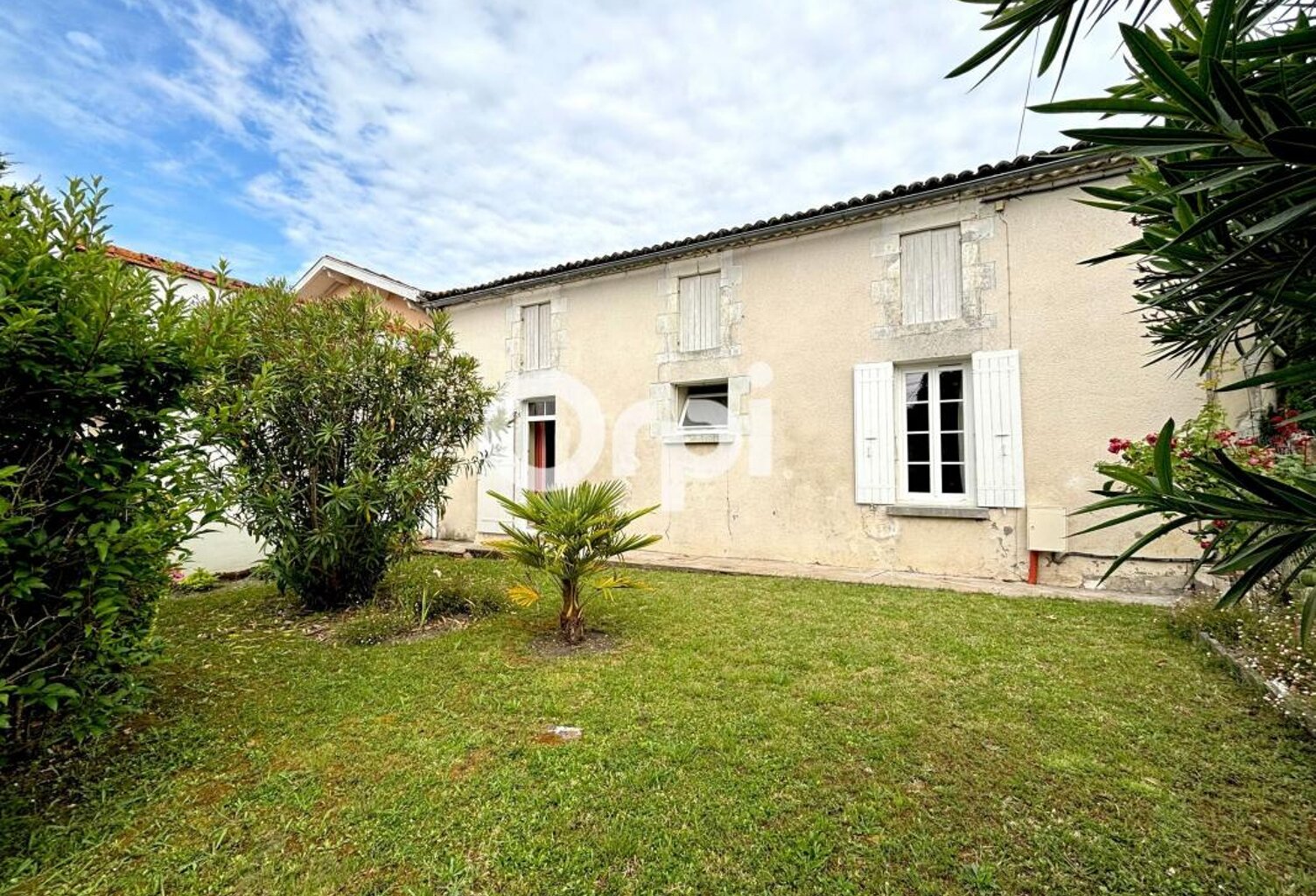 Maison de caractère-  118 m² habitables - 3 chambres- combles aménageables — photo 1