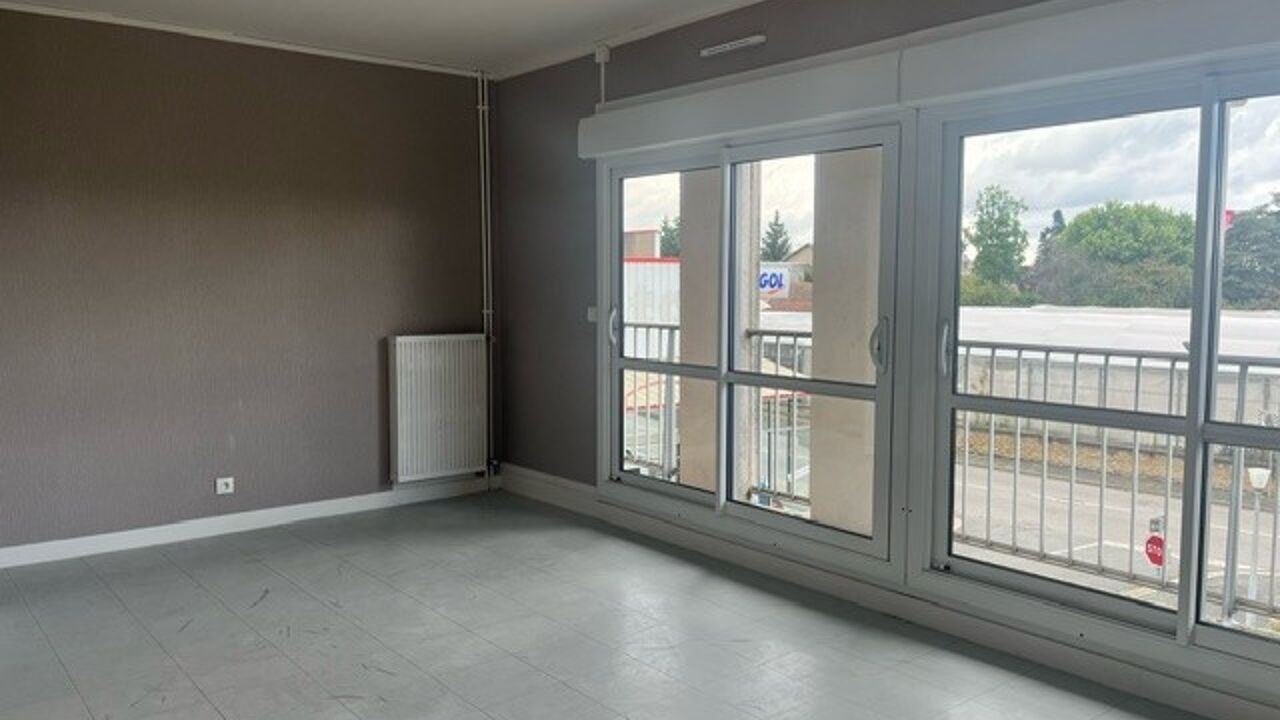 appartement 3 pièces 71 m2 à louer à La Châtre (36400)