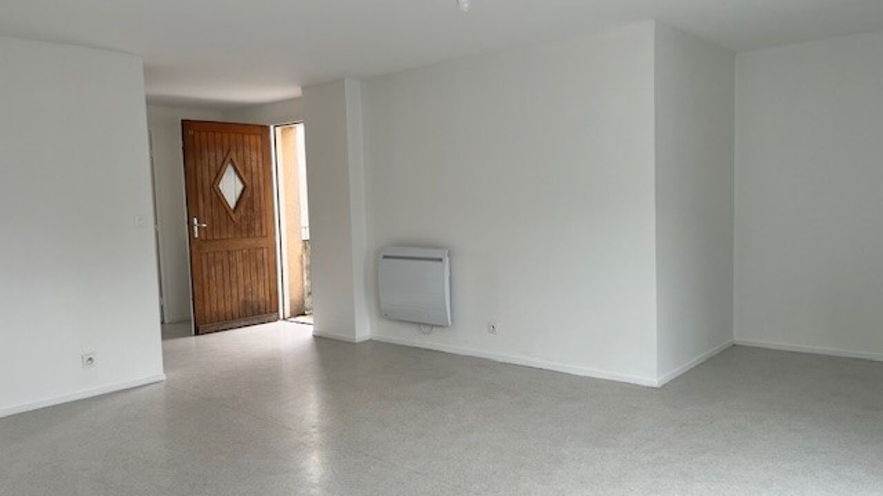 appartement 3 pièces 65 m2 à louer à La Châtre (36400)