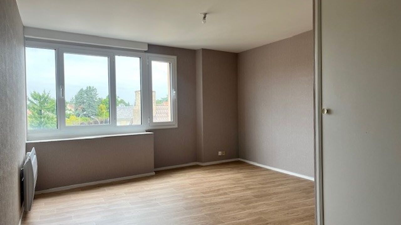 appartement 4 pièces 78 m2 à louer à La Châtre (36400)