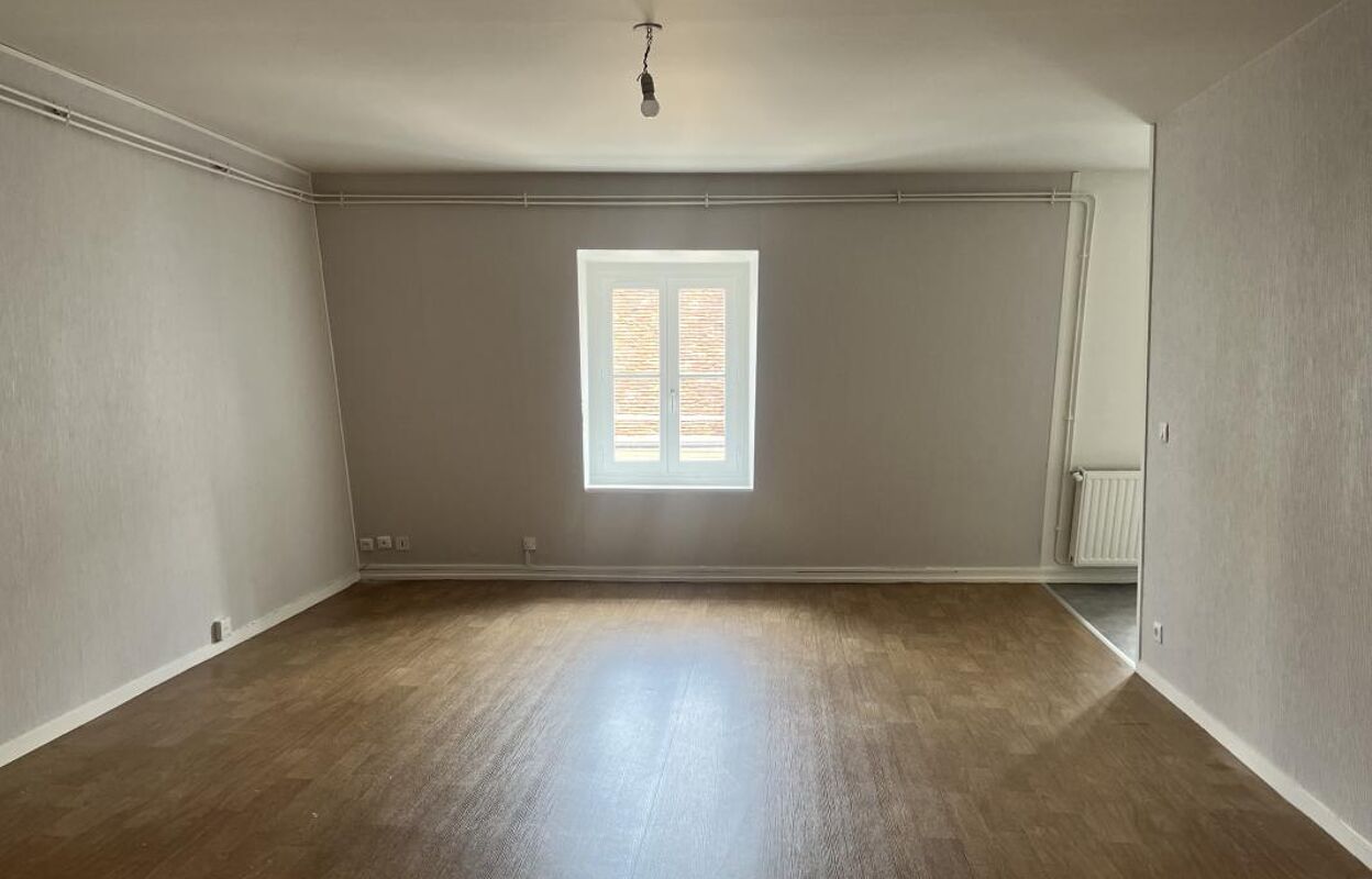 appartement 3 pièces 70 m2 à louer à La Châtre (36400)