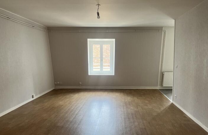 Leasing Appartement 3  pièces 70 m² La Châtre — photo 2