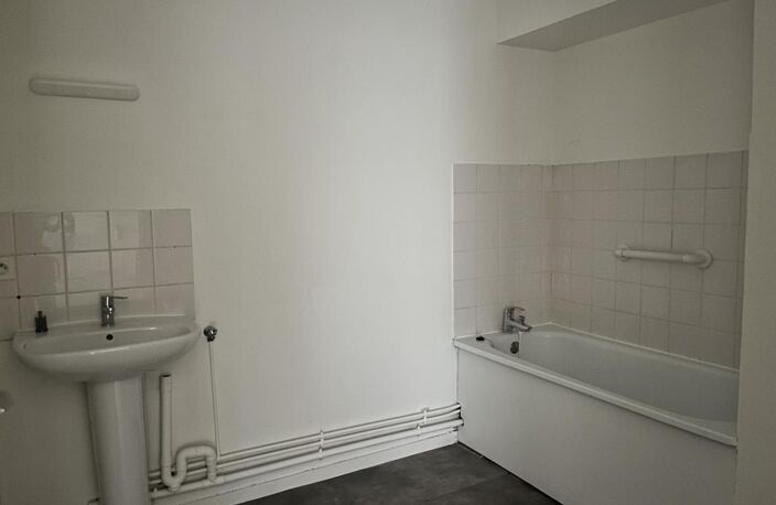 Leasing Appartement 3  pièces 70 m² La Châtre — photo 4