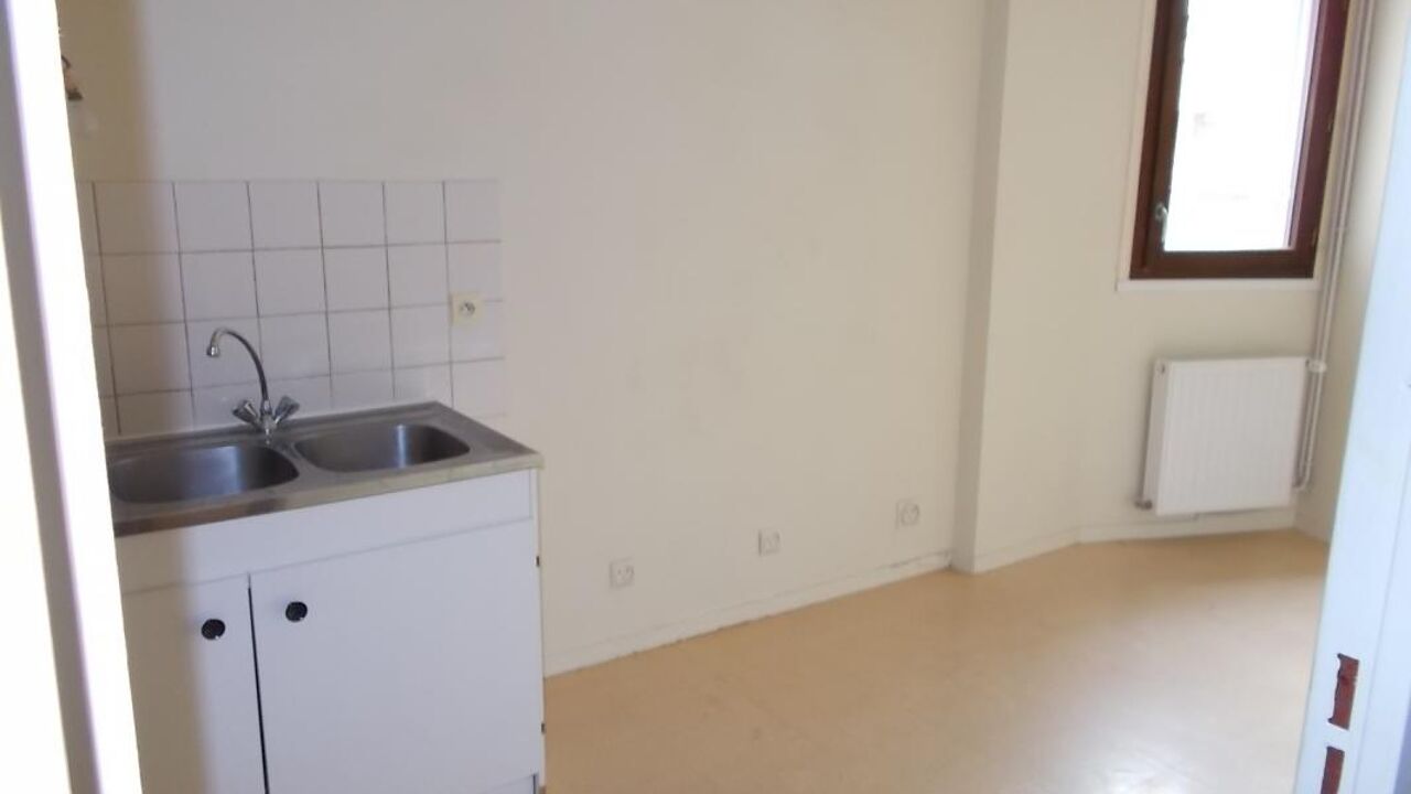 appartement 3 pièces 86 m2 à louer à La Châtre (36400)