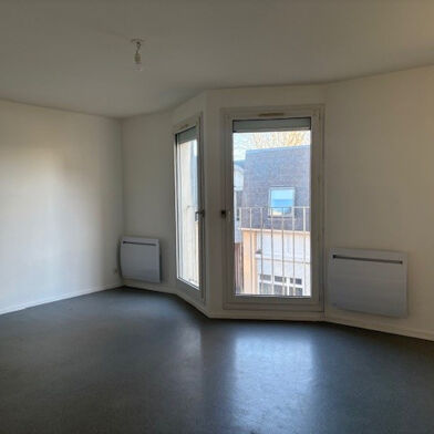 Appartement 4 pièces 586 €