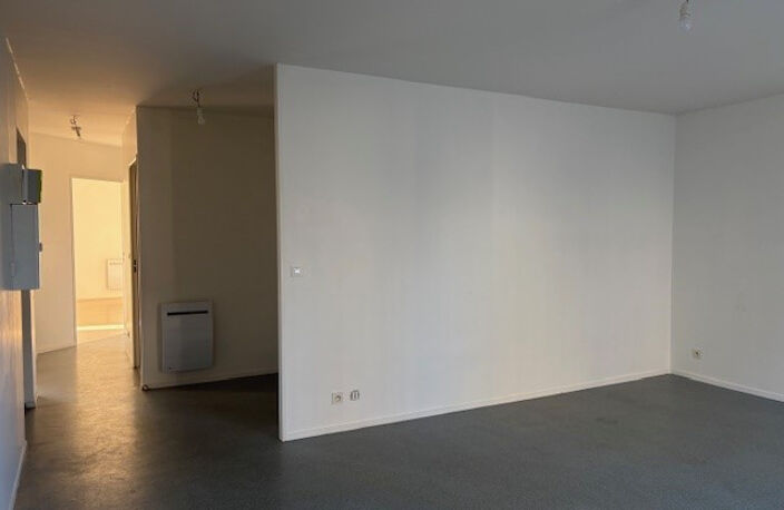 Leasing Appartement 4  pièces 82 m² La Châtre — photo 3