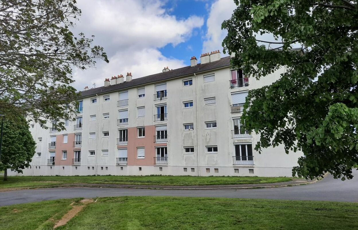 appartement 5 pièces 75 m2 à louer à La Châtre (36400)