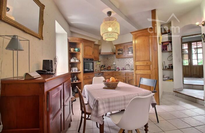 MAISON DE VILLE 185M² CHANAS (38) — photo 2