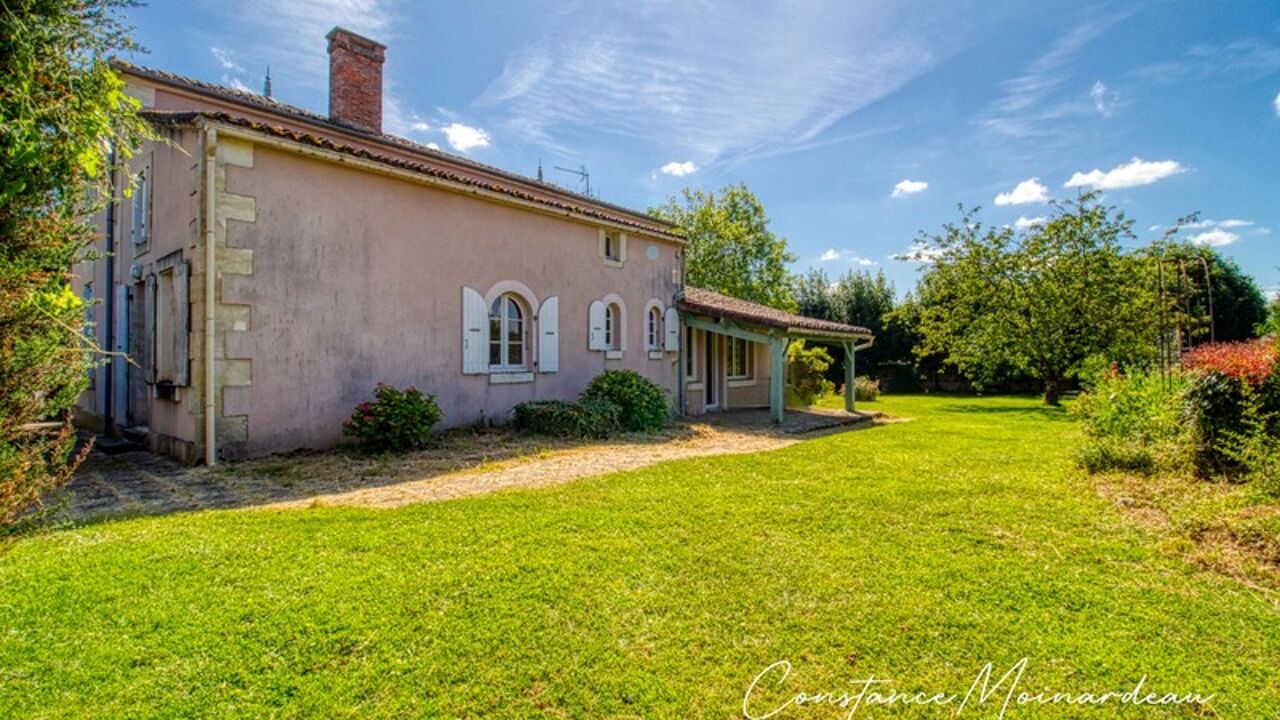 maison 6 pièces 182 m2 à vendre à Foussais-Payré (85240)