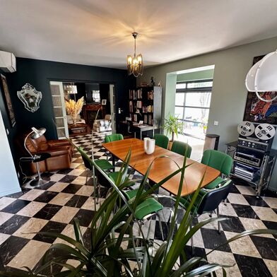 Maison 8 pièces 718940 €