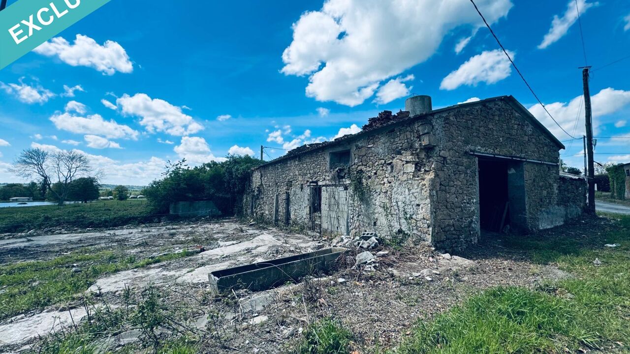 terrain  pièces 1970 m2 à vendre à Saint-Pierre-des-Échaubrognes (79700)