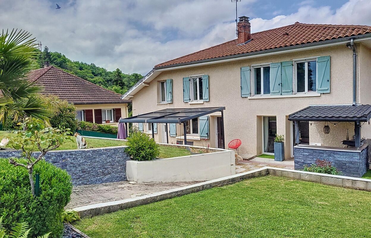 maison 6 pièces 199 m2 à vendre à Rives (38140)