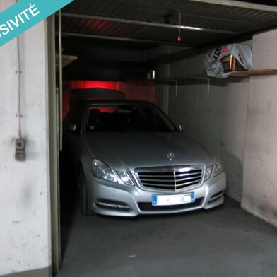 Parking 14 m²