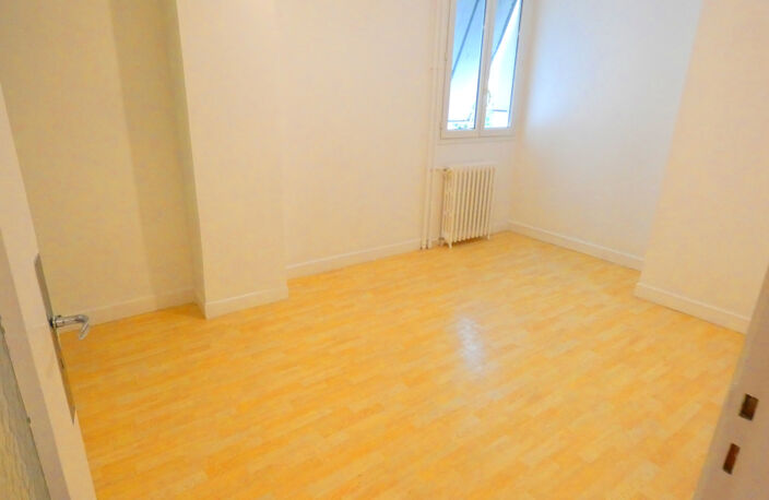 T3 ASCENSEUR BALCON — photo 4