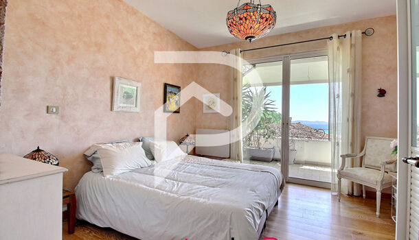 Appartement 4 pièces  à vendre Lavandou (Le) 83980