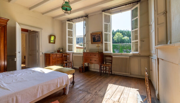 Villa / Maison 10 pièces  à vendre Saint-Savinien 17350