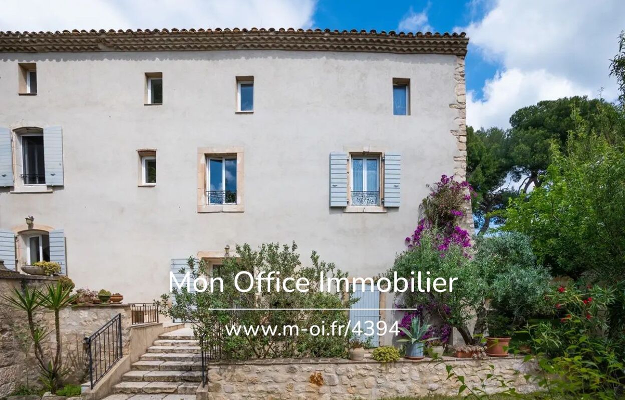 maison 6 pièces 210 m2 à vendre à Lançon-Provence (13680)